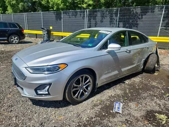 2019 Ford Fusion 3FA6P0RU4KR147023 Lot 58151636
