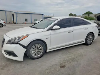 2016 Hyundai Sonata KMHE24L18GA021710