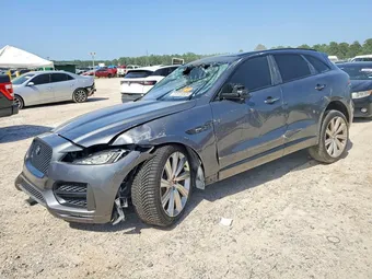 2017 Jaguar F-PACE SADCL2BV6HA893357