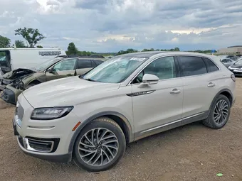 2019 Lincoln Nautilus 2LMPJ8LP4KBL16375