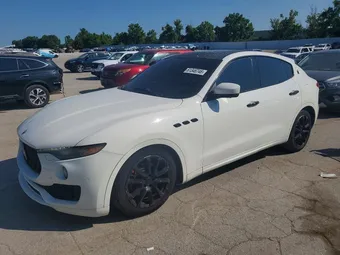 2017 Maserati Levante ZN661XUA9HX257839
