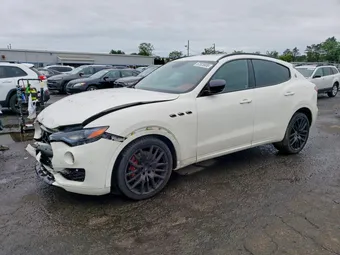 2021 Maserati Levante ZN661YUAXMX364785