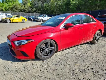 2019 Mercedes-Benz A-Class WDD3G4FB9KW022478