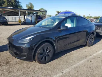 2025 Tesla Model Y 7SAYGDED6SF233762