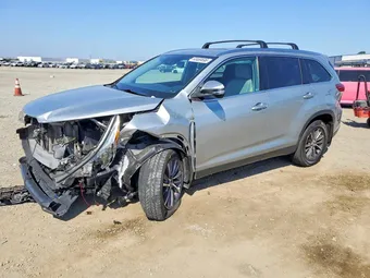 2019 Toyota Highlander 5TDKZRFH6KS325705 Lot 60469696