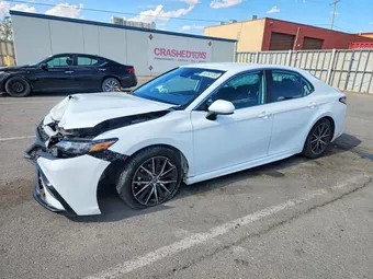 2021 Toyota Camry 4T1G11AK0MU548821 Lot 55180156