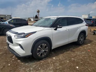 2022 Toyota Highlander 5TDGZRBH6NS239634 Lot 48717486
