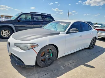 2018 Alfa Romeo ZARFAEBN8J7566032