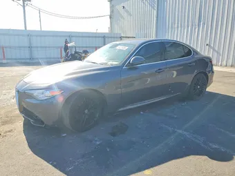 2017 Alfa Romeo ZARFAECN0H7542056