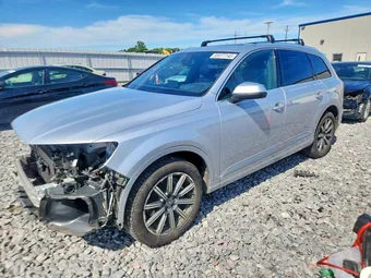2017 Audi Q7 WA1VAAF74HD011353