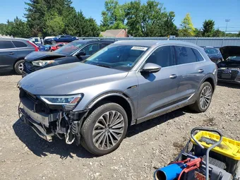 2019 Audi e-tron WA1VABGE9KB010060 Lot 55500606