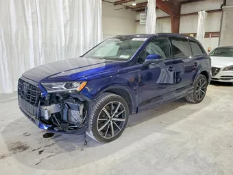 2021 Audi Q7 WA1LXAF70MD012452