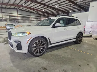 2022 BMW X7 5UXCX6C02N9J96015