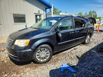2015 Chrysler Town & Country 2C4RC1CG6FR506895