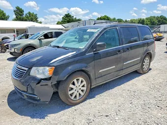 2015 Chrysler Town & Country 2C4RC1BGXFR695391