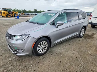 2017 Chrysler Pacifica 2C4RC1BG1HR796743 Lot 57660156