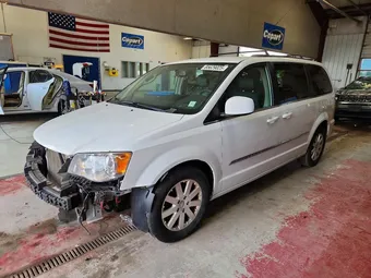 2015 Chrysler Town & Country 2C4RC1BG6FR594672