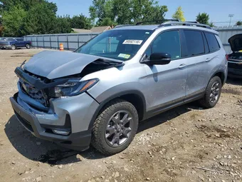 2024 Honda Passport 5FNYF8H63RB011954