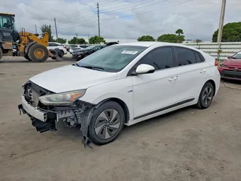 2017 Hyundai Ioniq KMHC75LC1HU028756