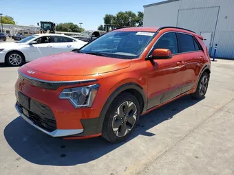 2023 Kia Niro KNDCR3L14P5021617
