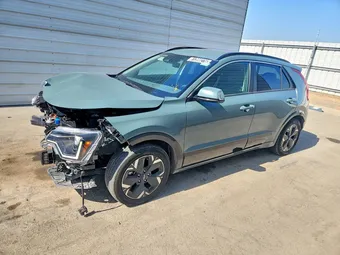 2023 Kia Niro KNDCR3L19P5025159