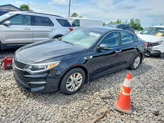 2016 Kia Optima 5XXGT4L33GG117437