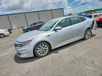 2018 Kia Optima 5XXGT4L37JG262763