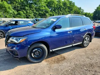 2017 Nissan Pathfinder 5N1DR2MM5HC907851