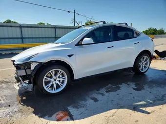 2023 Tesla Model Y 7SAYGDEEXPA176575