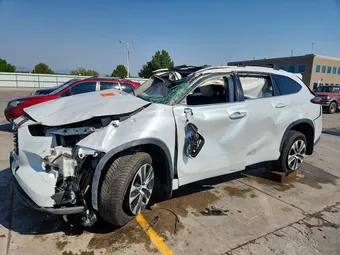 2022 Toyota Highlander 5TDGZRBH0NS578714 Lot 73342655