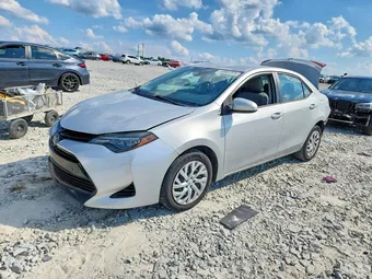 2018 Toyota Corolla 5YFBURHE3JP834787 Lot 59907376