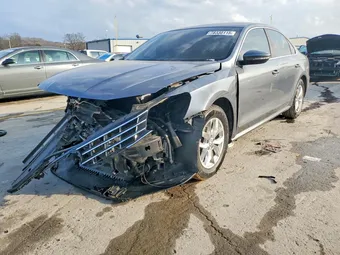 2016 Volkswagen Passat 1VWAT7A34GC036275