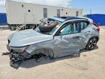 2026 Volvo XC40 YV4L12UC7T2788436