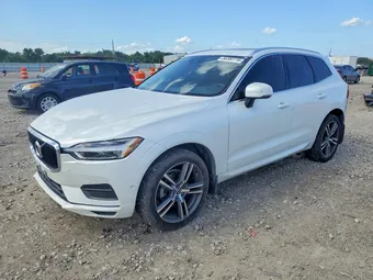 2018 Volvo XC60 LYV102RK4JB113443