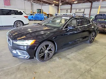 2019 Volvo S60 7JR102FL8KG005072