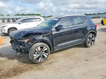 2025 Volvo XC40 YV4L12UE2S2486066