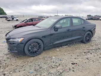 2023 Volvo S60 7JRL12TW1PG244538