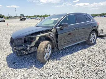 2021 Audi Q3 WA1DECF39M1030615