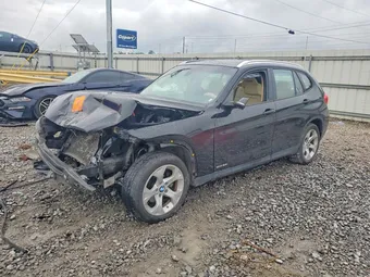 2015 BMW X1 WBAVM1C56FV318608