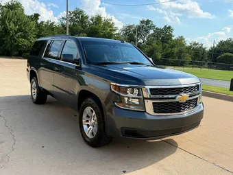 2019 Chevrolet Suburban 1GNSKHKC6KR275841