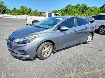2018 Chevrolet Cruze 1G1BE5SM8J7134229