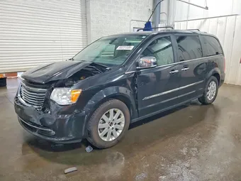 2016 Chrysler Town & Country 2C4RC1GG1GR240701