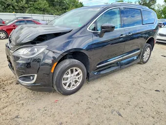 2020 Chrysler Pacifica 2C4RC1BG9LR120615 Lot 57250636