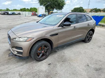 2017 Jaguar F-PACE SADCJ2BN9HA092332
