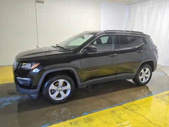 2017 Jeep Compass 3C4NJDBB3HT651002