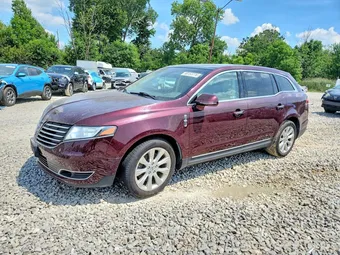 2018 Lincoln MKT 2LMHJ5AT2JBL01102