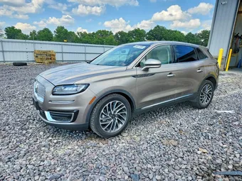 2020 Lincoln Nautilus 2LMPJ8K92LBL28027