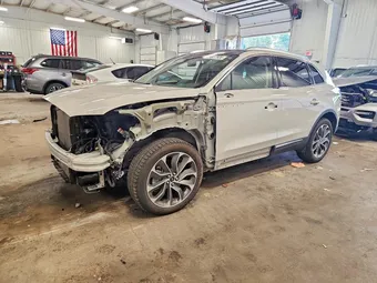 2022 Lincoln Nautilus 2LMPJ8K99NBL15116