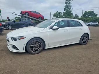 2022 Mercedes-Benz A-Class W1K3F4HB6NJ372913