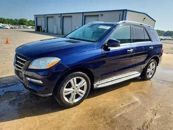 2015 Mercedes-Benz M-Class 4JGDA5JB0FA443114